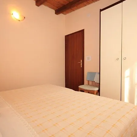 Telascica - Uvala Magrovica 8139b * Sali